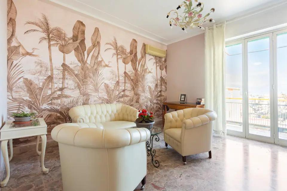 Top Floor Apartment Near Historic Fortino Catania Exterior photo